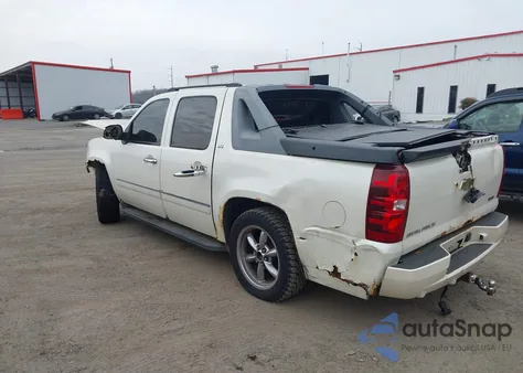2010 Chevrolet Avalanche 1500 Ltz z USA, uszkodzony, nr VIN 3GNVKGE03AG209271